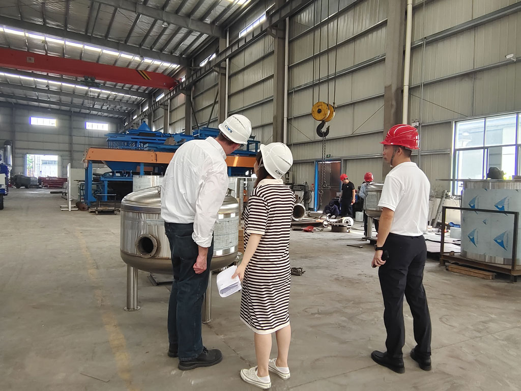 國外客戶來訪多靈